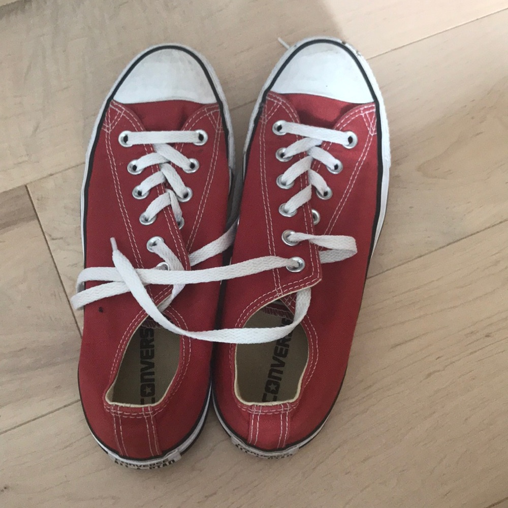 Red Low-Top converse
